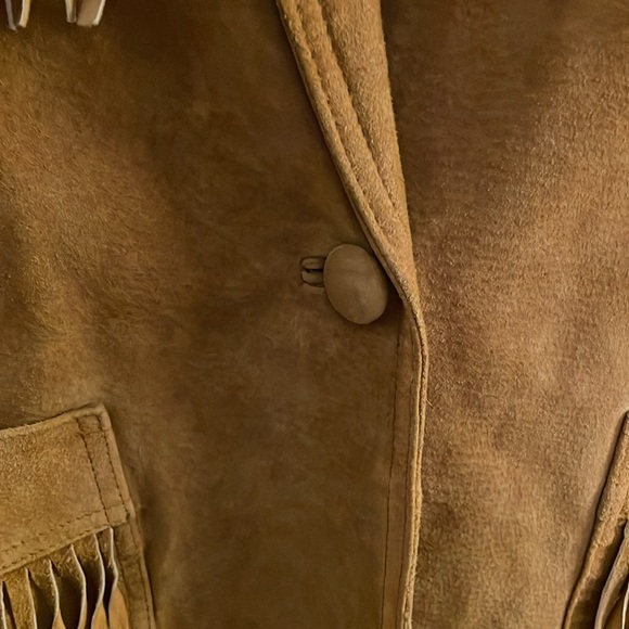 Free people vibe Vintage suede fringe! This Jacket is in Excellent condition. - Picture 11 of 14